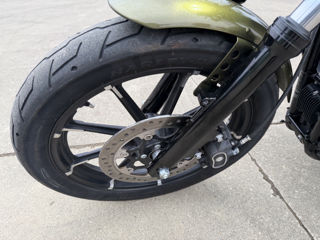 2016 Harley-Davidson Iron 883